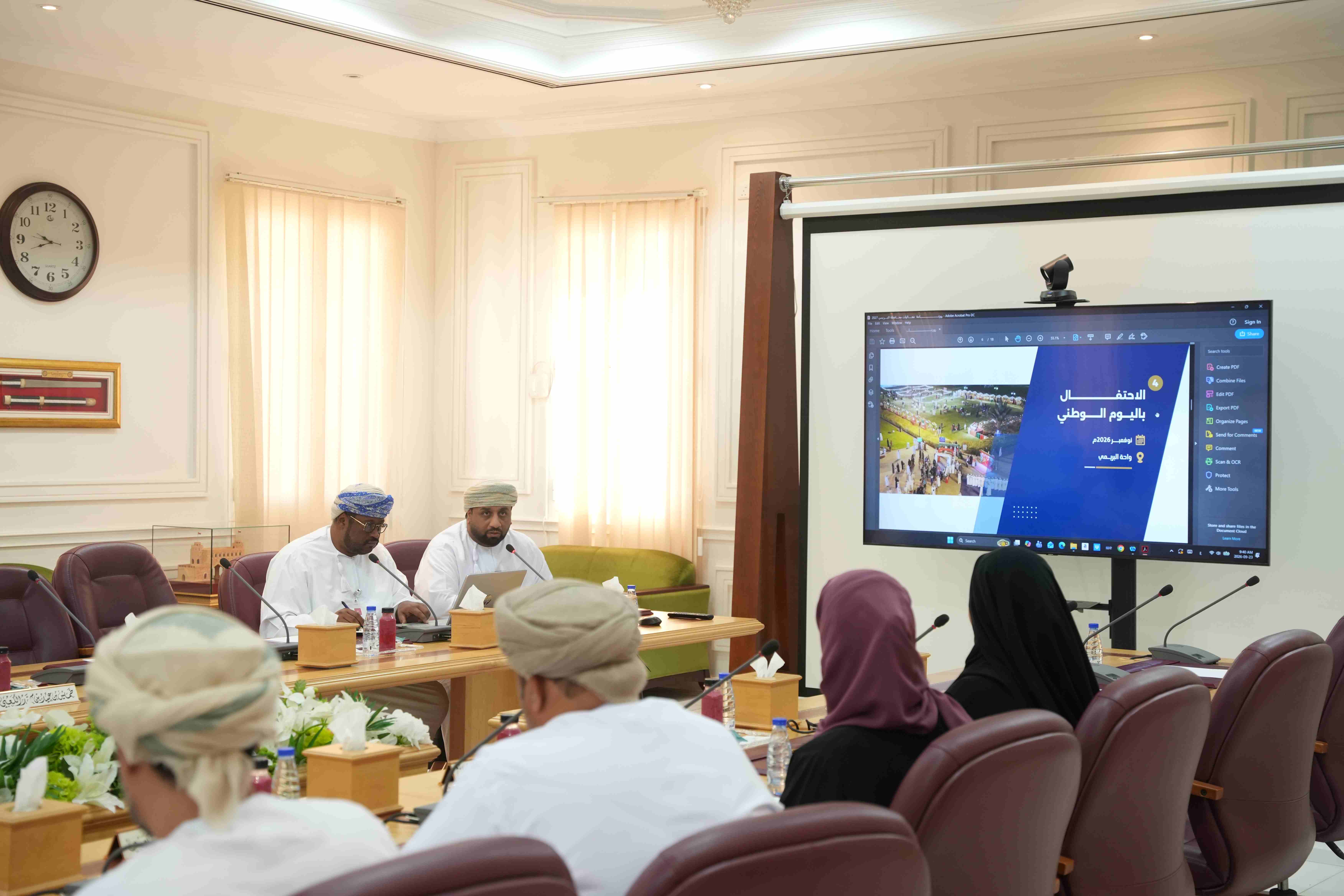 المجلس البلدي بالبريمي يناقش عددًا من الموضوعات الخدمية والتنموية والتخطيطية